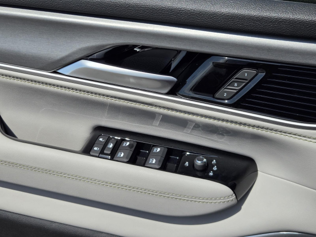 New 2026 Jeep Grand Wagoneer L Limited Altitude 4x4  in ,  21
