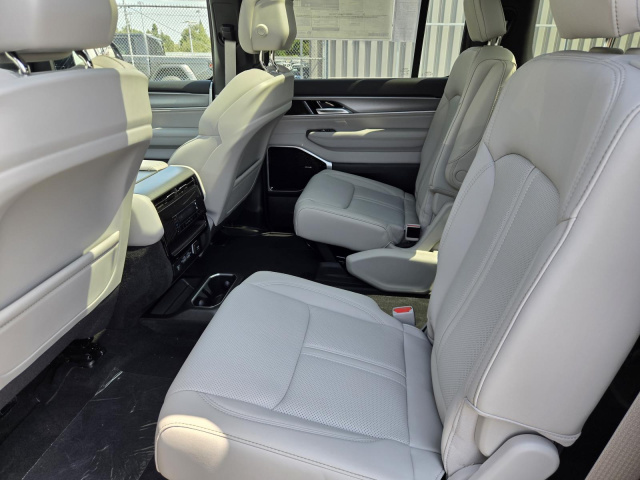 New 2026 Jeep Grand Wagoneer L Limited Altitude 4x4  in ,  27