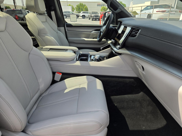 New 2026 Jeep Grand Wagoneer L Limited Altitude 4x4  in ,  34