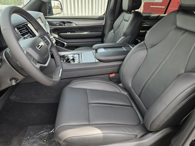 New 2026 Jeep Grand Wagoneer L Limited Altitude 4x4  in ,  23