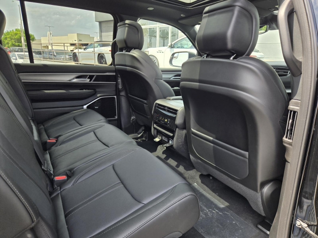 New 2026 Jeep Grand Wagoneer L Limited Altitude 4x4  in ,  31