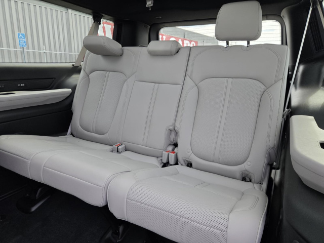 New 2026 Jeep Grand Wagoneer L Limited Altitude 4x4  in ,  28