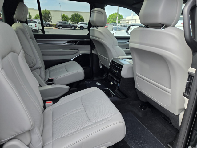 New 2026 Jeep Grand Wagoneer L Limited Altitude 4x4  in ,  30