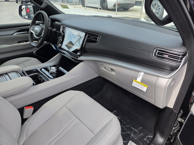 New 2026 Jeep Grand Wagoneer L Limited Altitude 4x4  in ,  32