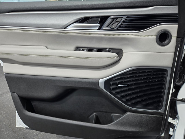 New 2026 Jeep Grand Wagoneer 4x2  in ,  20