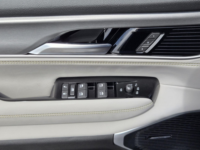 New 2026 Jeep Grand Wagoneer 4x2  in ,  21