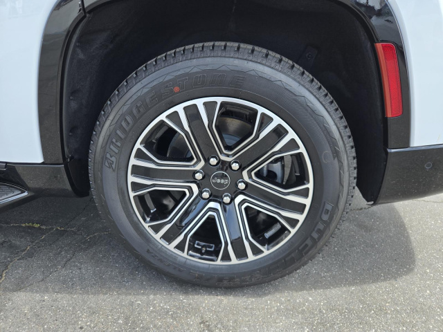 New 2026 Jeep Grand Wagoneer 4x2  in ,  38