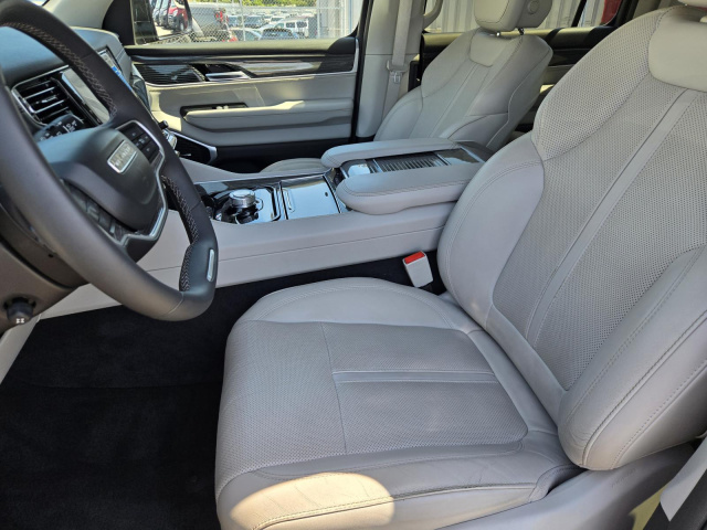 Used 2022 Jeep Wagoneer Series II 4x2  in ,  21