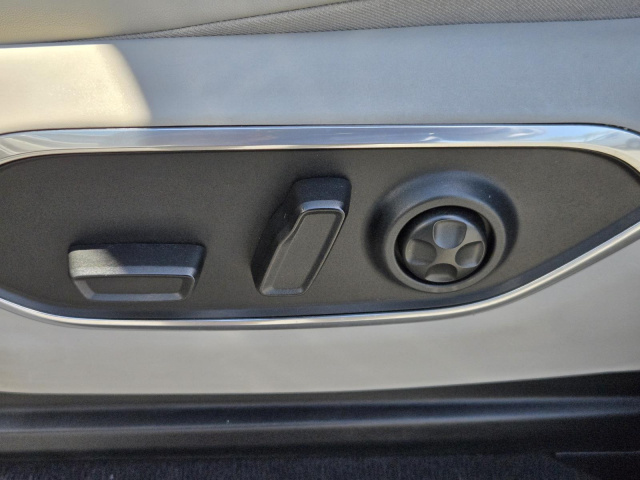Used 2022 Jeep Wagoneer Series II 4x2  in ,  23
