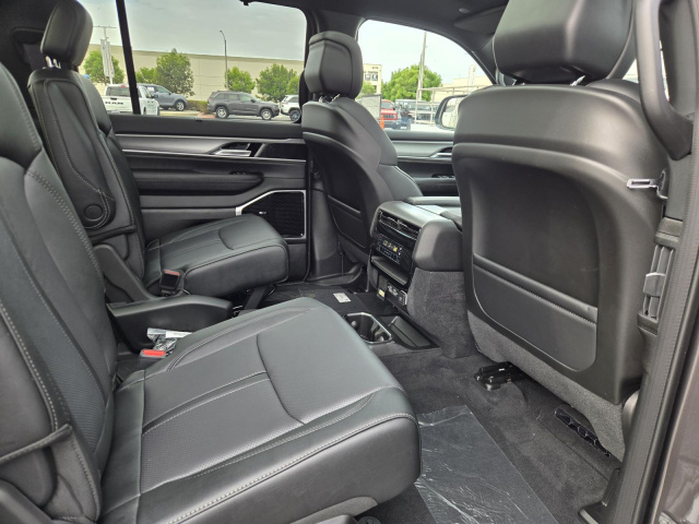 New 2026 Jeep Grand Wagoneer Limited Reserve 4x4  in ,  30