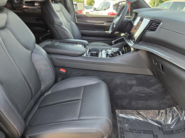 Used 2022 Jeep Wagoneer Series II 4x4  in ,  31