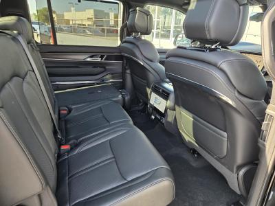 New 2026 Jeep Grand Wagoneer Summit Obsidian 4x4  in ,  29