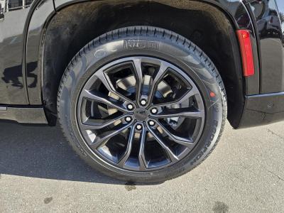 New 2026 Jeep Grand Wagoneer Summit Obsidian 4x4  in ,  35