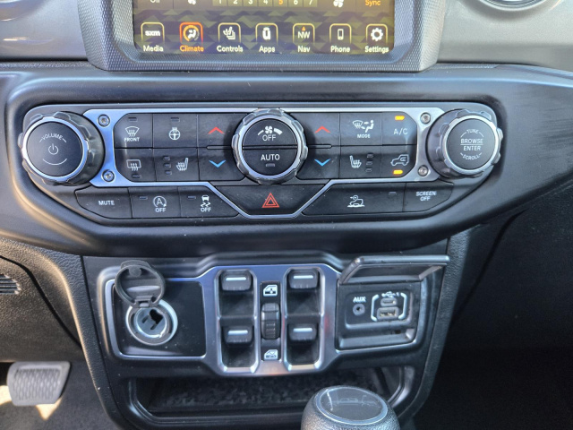 Used 2022 Jeep Gladiator Overland 4x4  in ,  12