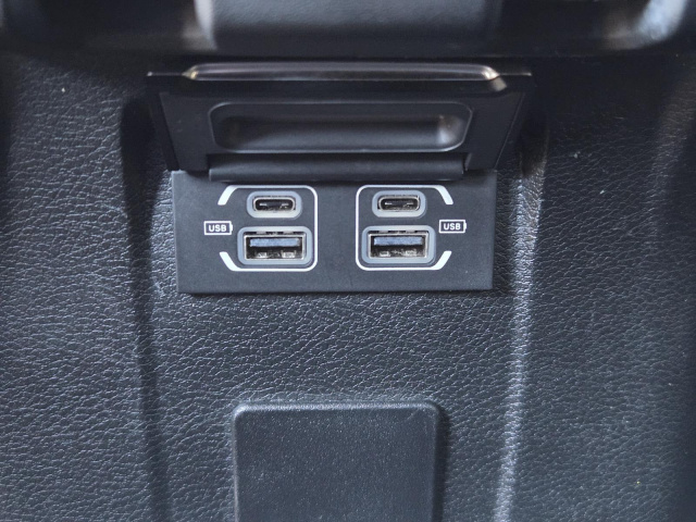 Used 2022 Jeep Gladiator Overland 4x4  in ,  28