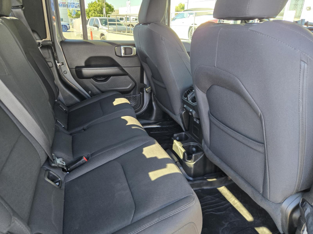 Used 2022 Jeep Gladiator Overland 4x4  in ,  30