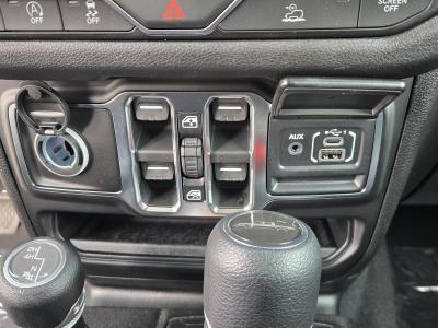 New 2026 Jeep Gladiator Sport S 4x4  in ,  14