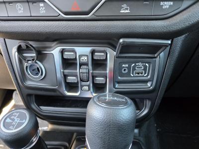 New 2026 Jeep Gladiator Sport S 4x4  in ,  14