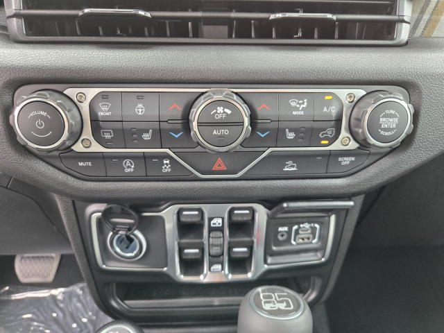 New 2026 Jeep Gladiator 85th Anniversary Edition 4x4  in ,  12