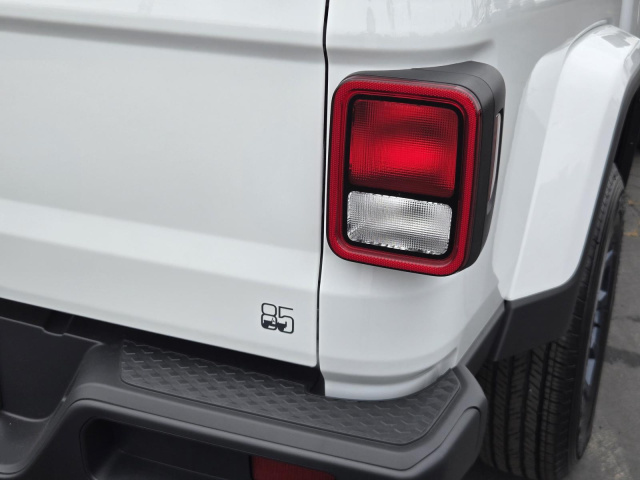 New 2026 Jeep Gladiator 85th Anniversary Edition 4x4  in ,  35