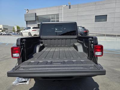 New 2026 Jeep Gladiator 85th Anniversary Edition 4x4  in ,  30