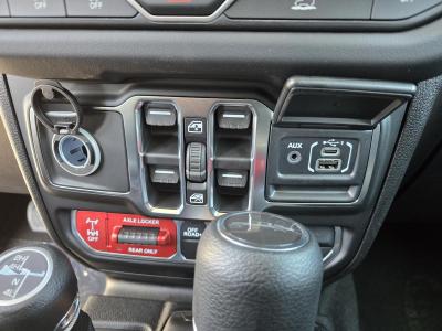 New 2026 Jeep Gladiator Mojave 4x4  in ,  13