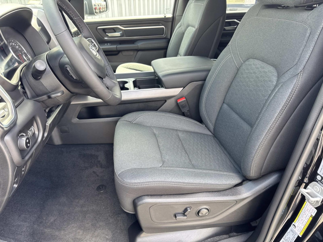 New 2026 Ram 1500 Big Horn 4x2 Crew Cab 5'7 Box  in ,  21