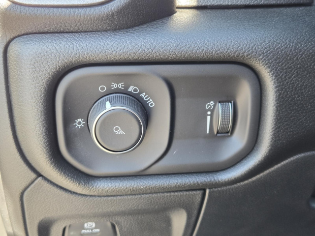 New 2026 Ram 1500 Tradesman 4x2 Crew Cab 5'7 Box  in ,  19