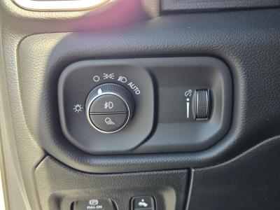 New 2026 Ram 1500 Big Horn 4x4 Crew Cab 5'7 Box  in ,  18