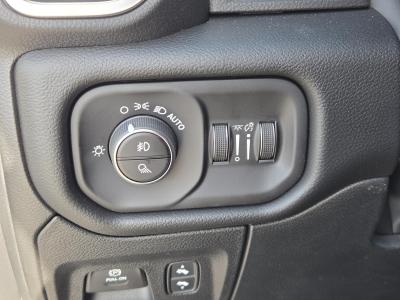 New 2026 Ram 1500 Big Horn 4x4 Crew Cab 5'7 Box  in ,  18