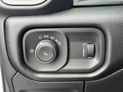 New 2026 Ram 1500 Tradesman 4x4 Crew Cab 5'7 Box  in ,  18