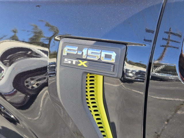 Used 2025 Ford F-150 STX 2WD SuperCrew 5.5' Box  in ,  34