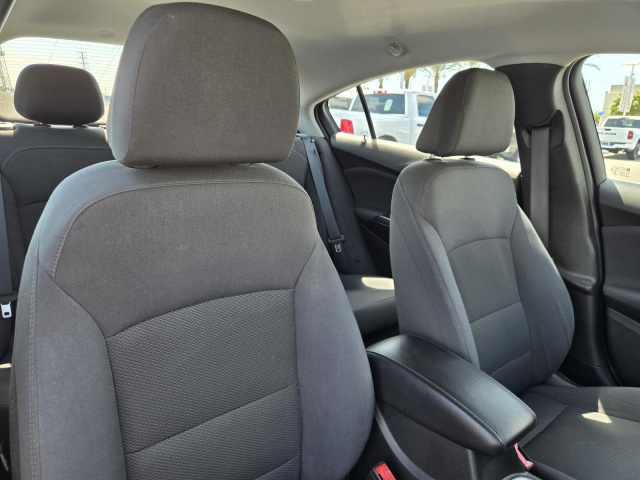 Used 2019 Chevrolet Cruze 4dr Sdn LT  in ,  32