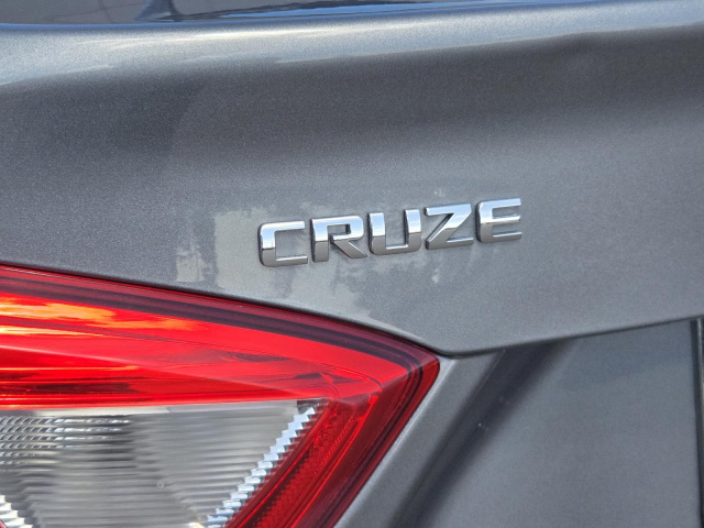 Used 2019 Chevrolet Cruze 4dr Sdn LT  in ,  34