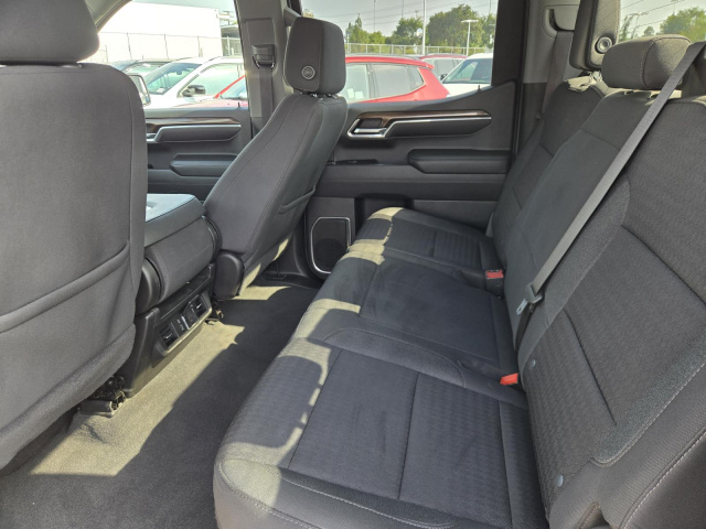 Used 2022 Chevrolet Silverado 1500 4WD Crew Cab 147 LT w/1LT  in ,  24