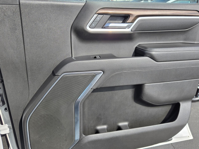Used 2022 Chevrolet Silverado 1500 4WD Crew Cab 147 LT w/1LT  in ,  32