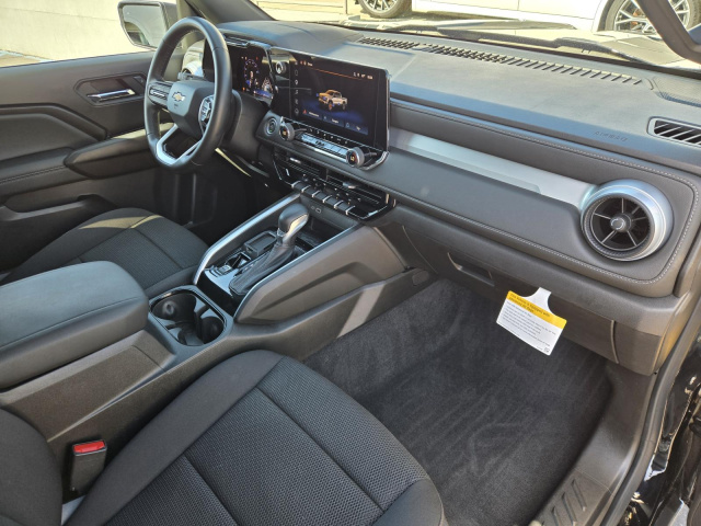 Used 2026 Chevrolet Colorado 2WD Crew Cab LT  in ,  32