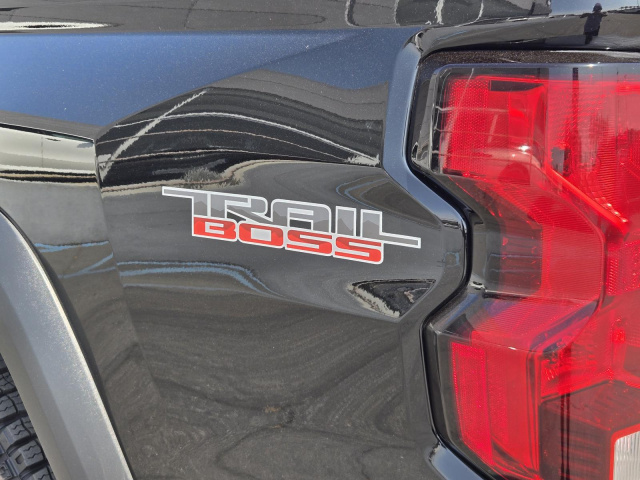 Used 2023 Chevrolet Colorado 4WD Crew Cab Trail Boss  in ,  35