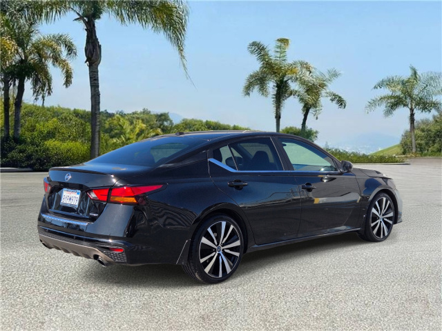 Used 2021 Nissan Altima 2.0 SR Sedan  in ,  3