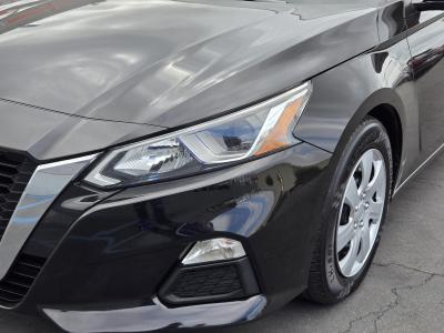 Used 2019 Nissan Altima 2.5 S  in ,  33