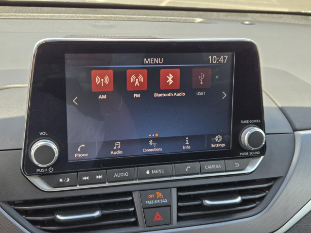 Used 2025 Nissan Altima SR FWD  in ,  10