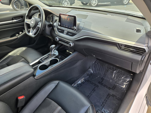 Used 2025 Nissan Altima SR FWD  in ,  31
