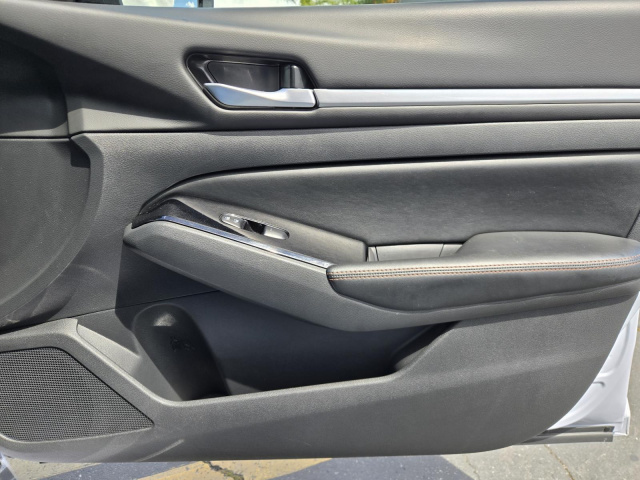 Used 2025 Nissan Altima SR FWD  in ,  34