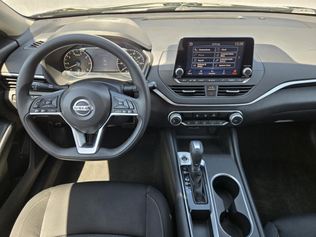Used 2022 Nissan Altima 2.5 SV Sedan  in ,  6