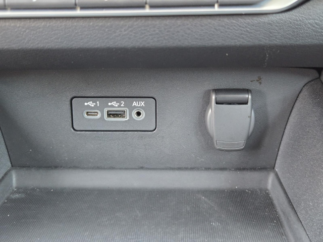 Used 2022 Nissan Altima 2.5 SV Sedan  in ,  12