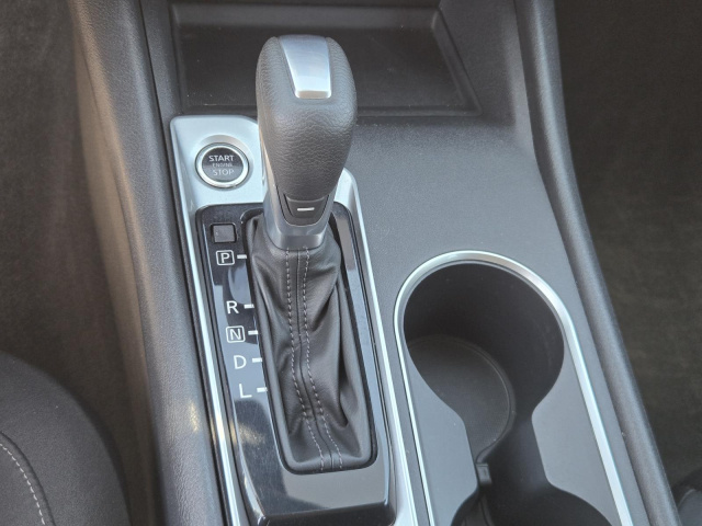 Used 2022 Nissan Altima 2.5 SV Sedan  in ,  13
