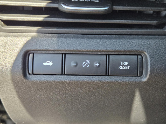 Used 2022 Nissan Altima 2.5 SV Sedan  in ,  19