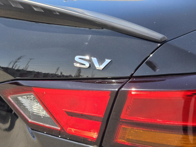 Used 2022 Nissan Altima 2.5 SV Sedan  in ,  35