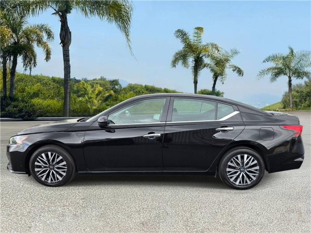 Used 2023 Nissan Altima 2.5 SV Sedan  in ,  1