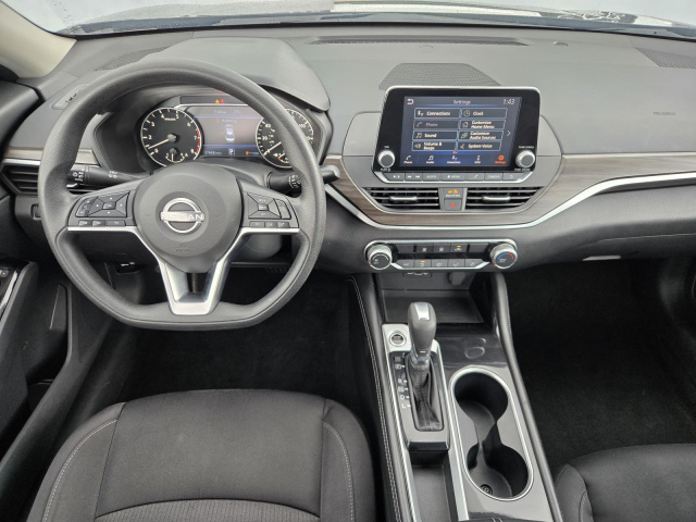 Used 2023 Nissan Altima 2.5 SV Sedan  in ,  5